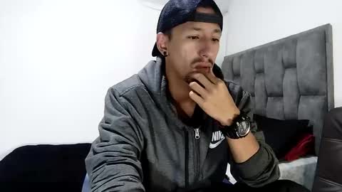 karim online show from 02/11/25, 07:02