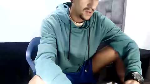 karim online show from 02/18/25, 10:49