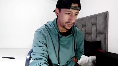 karim online show from 02/23/25, 01:10