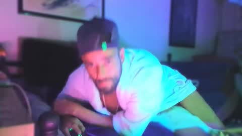 guyst049 online show from 03/09/26, 07:07