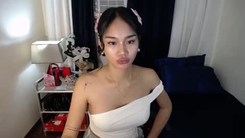 Snapshot of gwapangahas chatting on 01/22/25, 12:06 Alexa online show from 01/22/25, 12:06