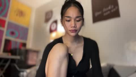 Snapshot of gwapangahas chatting on 11/14/25, 02:05 Alexa online show from 11/14/25, 02:05