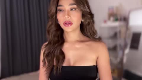 Snapshot of gwapangahas chatting on 03/04/26, 10:27 Alexa online show from 03/04/26, 10:27