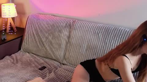 Snapshot of gwenbunn chatting on 10/09/25, 01:14 Julia online show from 10/09/25, 01:14