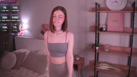 Snapshot of gwendatortoriello chatting on 05/11/26, 11:05 Hello everyone Im May online show from 05/11/26, 11:05