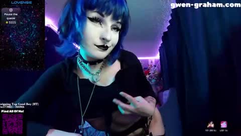 Snapshot of gwengraham chatting on 06/04/26, 02:17 Gwen Graham online show from 06/04/26, 02:17