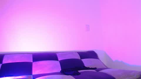 gwenhazel online show from 11/25/25, 11:32