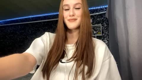 Gwen online show from 09/24/25, 08:12