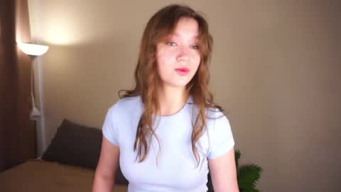 Molly online show from 06/06/26, 05:23
