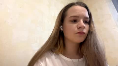 Naomi online show from 06/02/26, 08:05