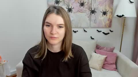 gwensmitt online show from 11/02/25, 11:18
