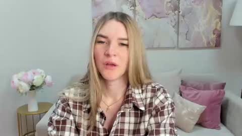 gwensmitt online show from 06/28/26, 09:43