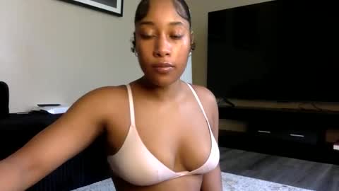 gyalxoxo online show from 03/26/26, 06:02