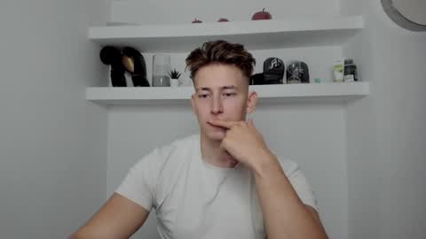 Oliver online show from 12/03/24, 05:23