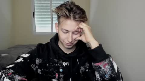 Oliver online show from 12/17/24, 02:55