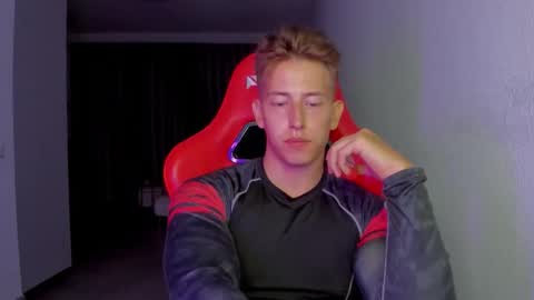 Oliver online show from 11/12/25, 08:41