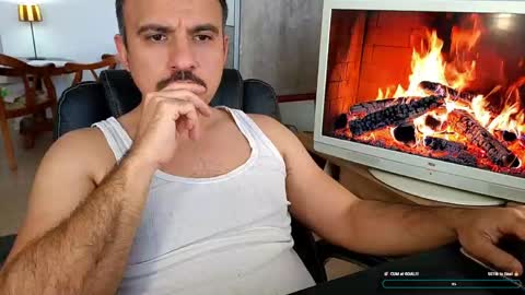 Snapshot of gymd4ddy chatting on 05/19/26, 01:39 gymd4ddy online show from 05/19/26, 01:39