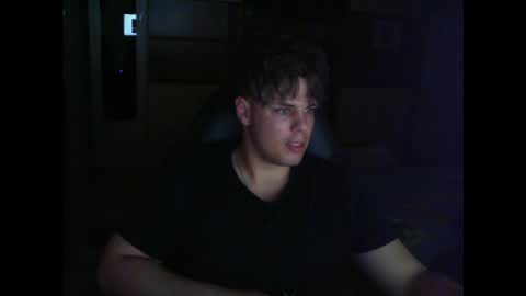 Snapshot of gymguy0505 chatting on 12/21/25, 09:55 gymguy0505 online show from 12/21/25, 09:55