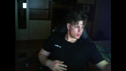 Snapshot of gymguy0505 chatting on 02/14/26, 11:23 gymguy0505 online show from 02/14/26, 11:23