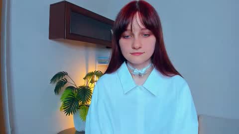 Kelly  Lilly online show from 09/13/25, 06:51