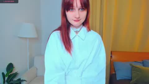 Kelly  Lilly online show from 10/28/25, 07:05