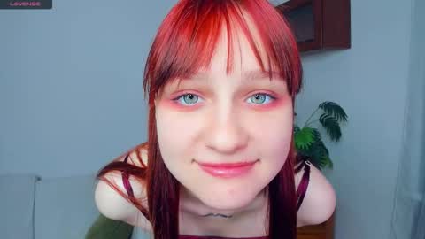 Kelly  Lilly online show from 11/16/25, 06:35