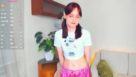 Kelly  Lilly online show from 11/29/25, 06:55