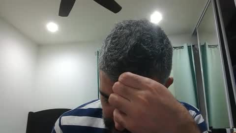 h0nest84 online show from 02/03/25, 08:13