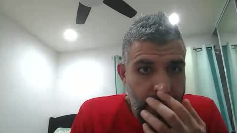 h0nest84 online show from 02/18/25, 05:53