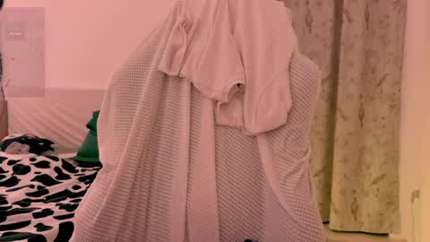 Lana online show from 04/15/26, 08:31