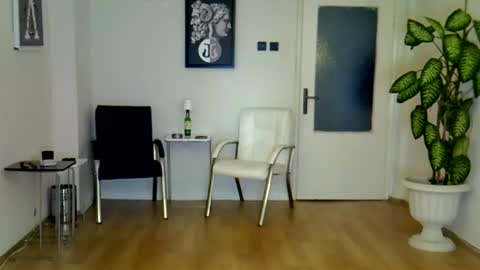 Snapshot of h_blackwood chatting on 06/14/26, 05:26 H. Blackwood online show from 06/14/26, 05:26
