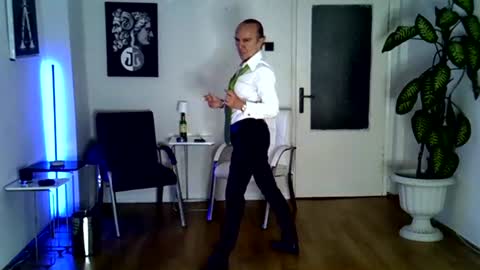 Snapshot of h_blackwood chatting on 07/05/26, 06:59 H. Blackwood online show from 07/05/26, 06:59
