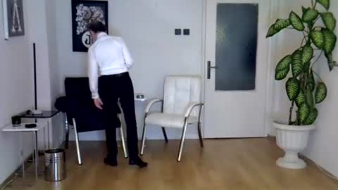 Snapshot of h_blackwood chatting on 07/07/26, 07:07 H. Blackwood online show from 07/07/26, 07:07