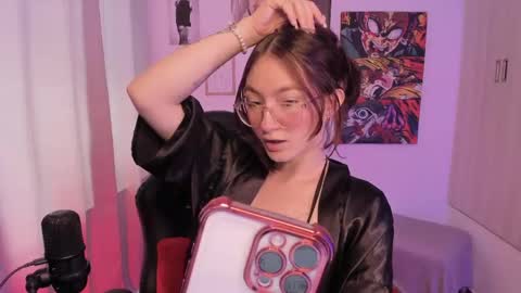 haanna_thompsoon online show from 05/05/26, 06:05