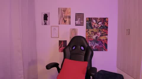 haanna_thompsoon online show from 05/13/26, 02:42