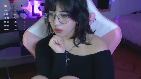 Snapshot of hachiko_love chatting on 06/11/26, 01:16 Hachiko online show from 06/11/26, 01:16