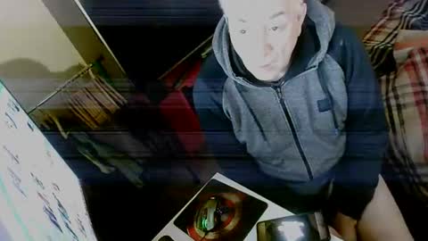 hacknoob62 online show from 12/15/24, 09:03