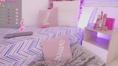 Hade online show from 04/15/26, 08:20