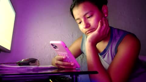 Snapshot of hadesmit1 chatting on 05/31/26, 01:18 hadesmit1 online show from 05/31/26, 01:18