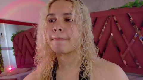 Haely online show from 11/12/25, 11:43