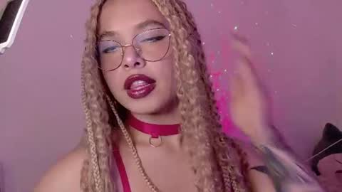 Haely online show from 07/06/26, 01:13