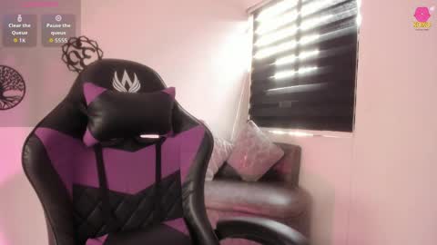 Hailee online show from 03/30/26, 03:24