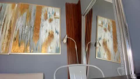 Hailey online show from 02/03/26, 10:53