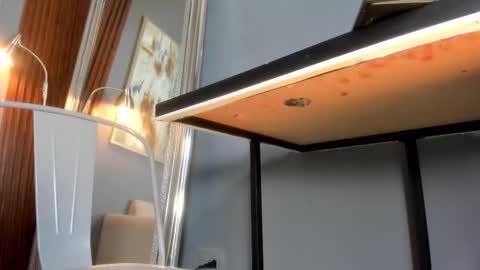 Hailey online show from 02/05/26, 11:48