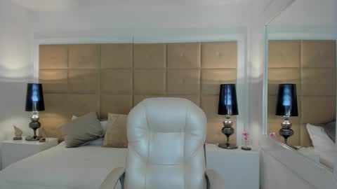 hailey online show from 02/21/25, 06:37