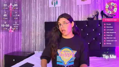 hailey_johnsonn online show from 09/29/25, 11:48