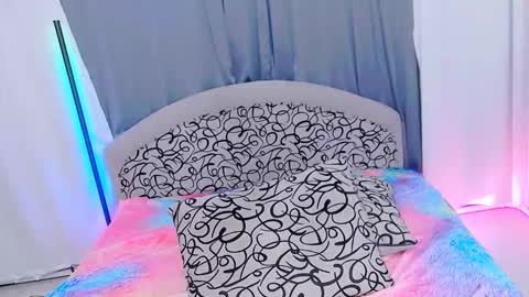 hailey_pirs online show from 12/23/25, 09:51