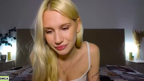 Snapshot of hailey_would chatting on 06/01/26, 10:11 hailey_would online show from 06/01/26, 10:11