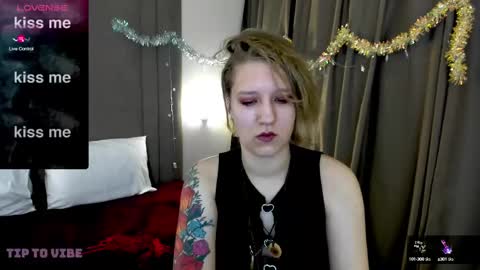 Hailey online show from 01/08/25, 02:14