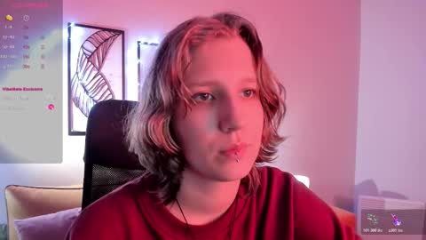 Hailey online show from 10/27/25, 09:13